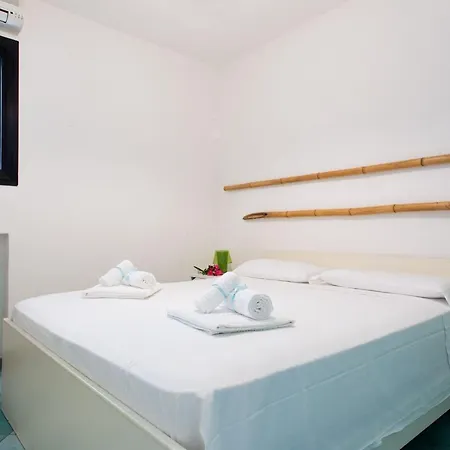 Acqua Marina モンテ・ペトロズ